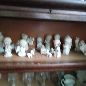 22 piece precious moment nativity